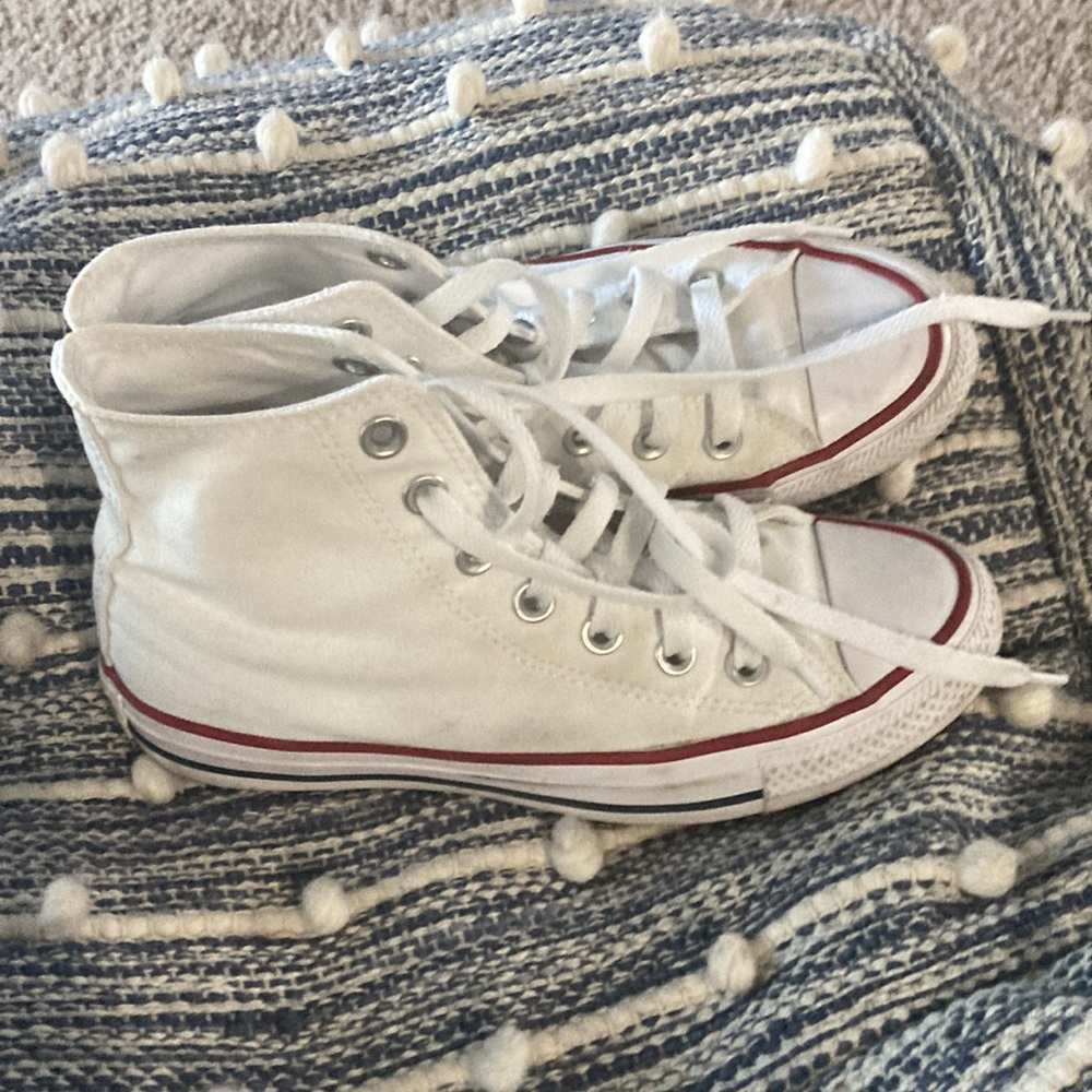 Chucks - image 4